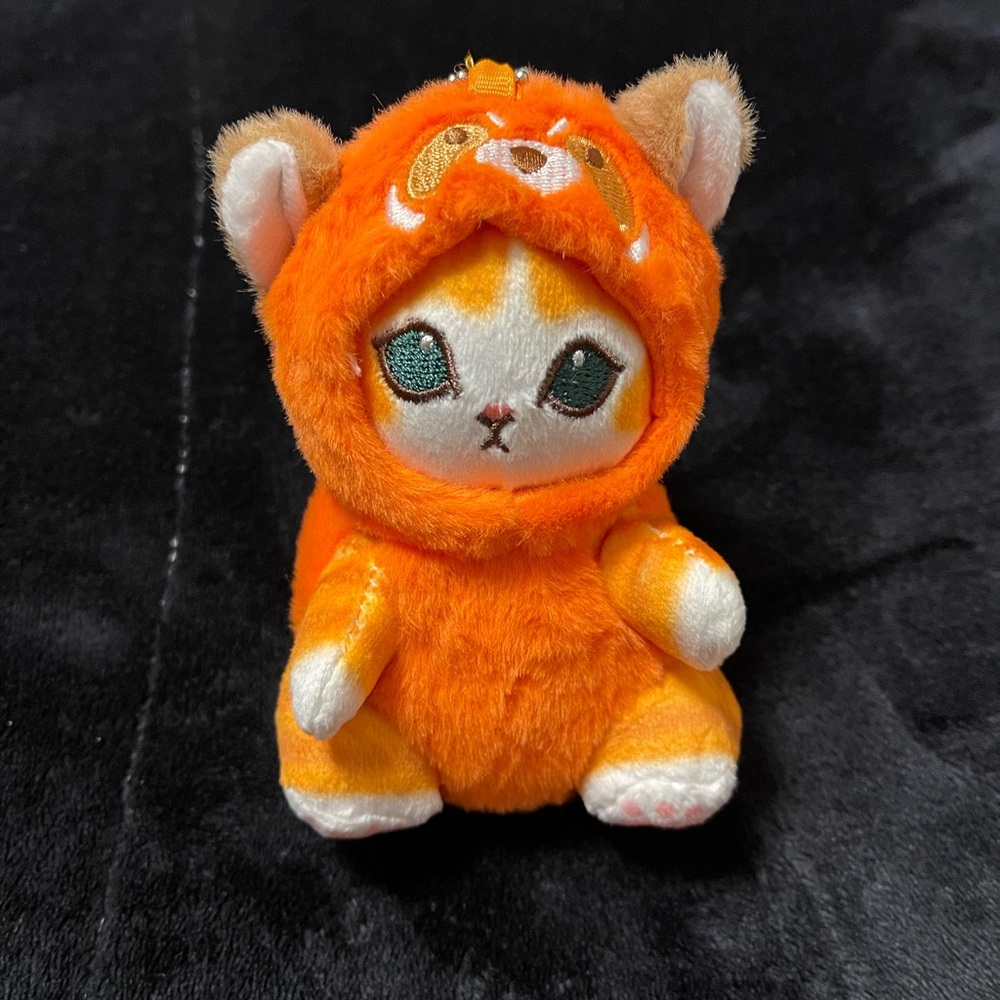 Adorable Tan and White Cat Plush Keychain Toy